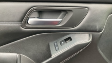 Nissan Qashqai 1.3 DiG-T MH 158 N-Connecta 5dr Xtronic Petrol Hatchback